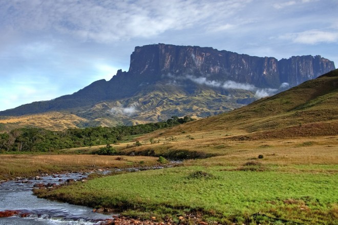 Mount Roraima seen from Tek River